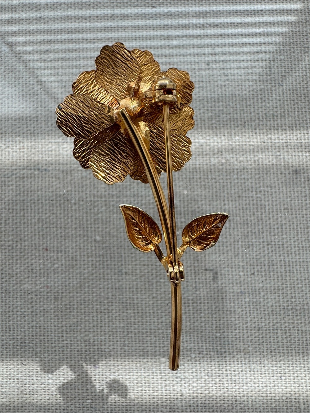 Vintage Flower Brooch - Picture 3 of 3